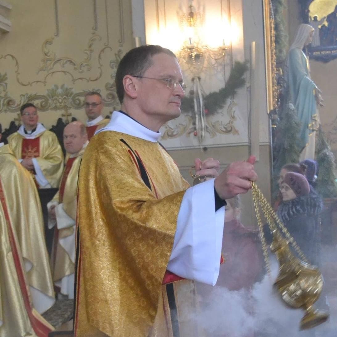 Gydytojo karjeros ir turtingo gyvenimo atsižadėjęs kunigas pasišventė tarnystei Dievui