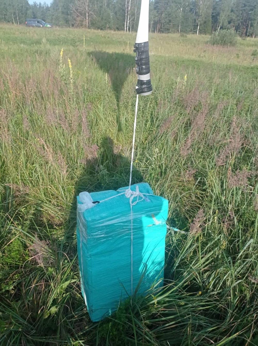 Perimti dar 8 iš Baltarusijos oro balionais gabenti rūkalų kroviniai, nutupdytas vienas dronas
