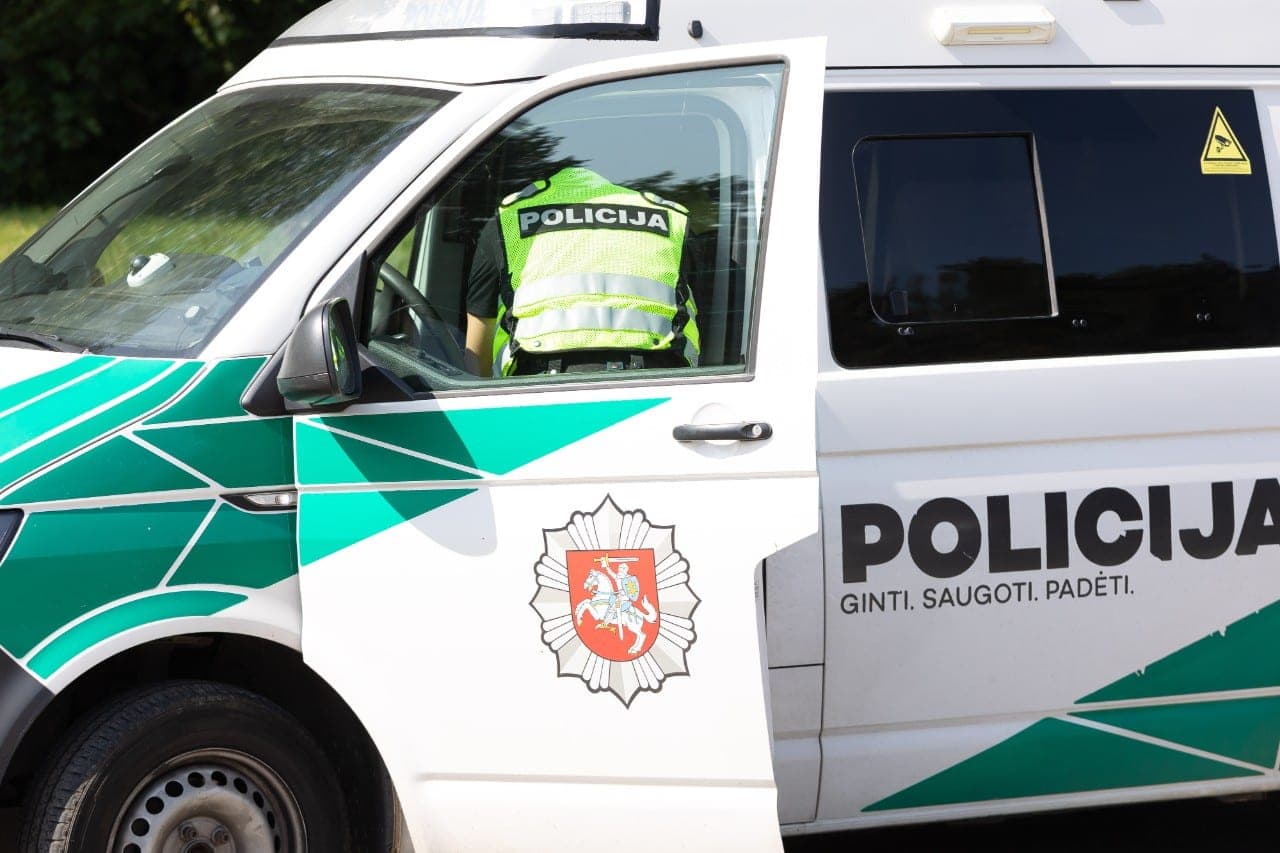 Areštuotas I. Trinkūnaitės namas, Navickų šeimos dirbtuvės ir butas Vilniaus Senamiestyje