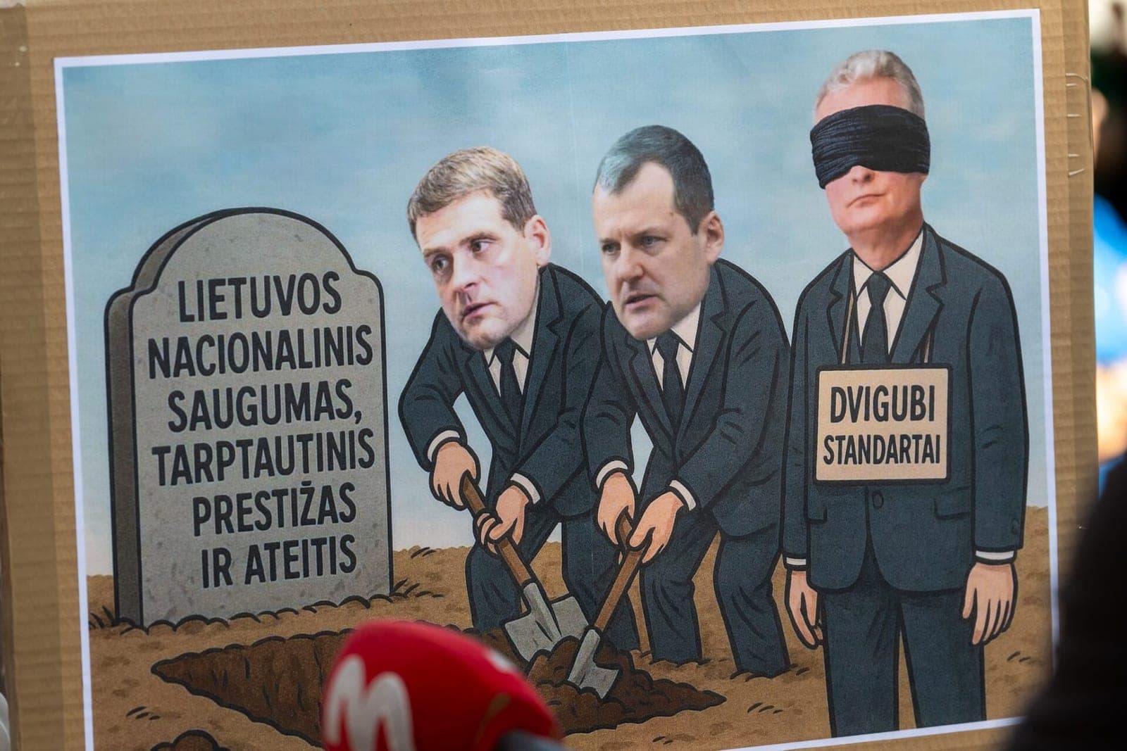 Po Palucko pasitraukimo – koalicijos persiskirstymas ir nežinia ministerijose