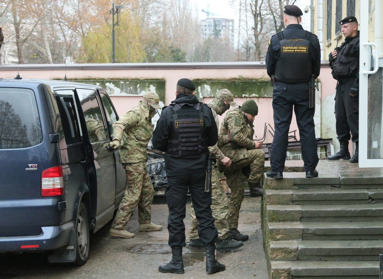 Rusijos armijai irgi ima trūkti žmonių – už į komisariatą „priduotą“ draugą siūlo atlygį