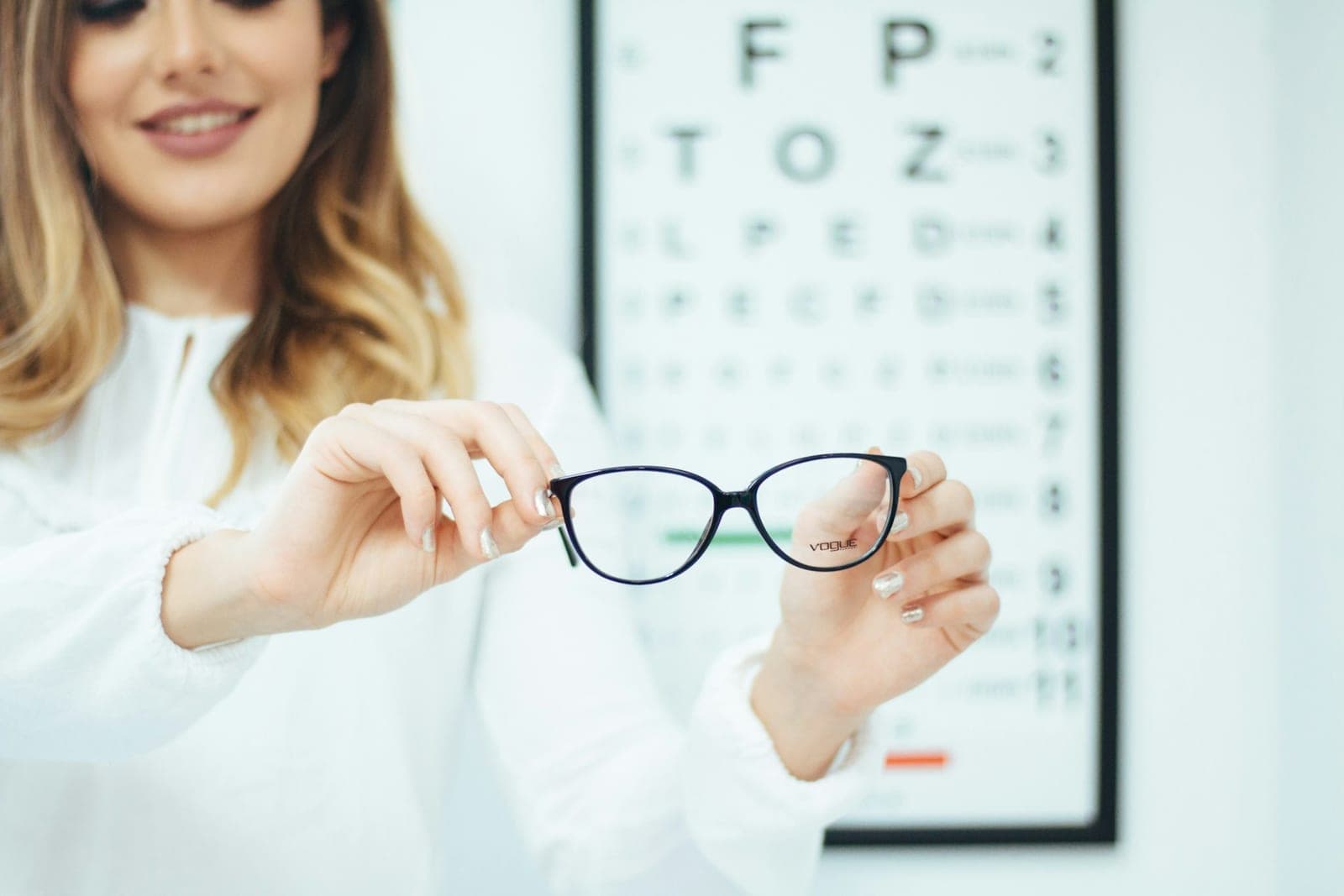 Vaizdas lyg per rūką? Tai gali būti astigmatizmo požymis