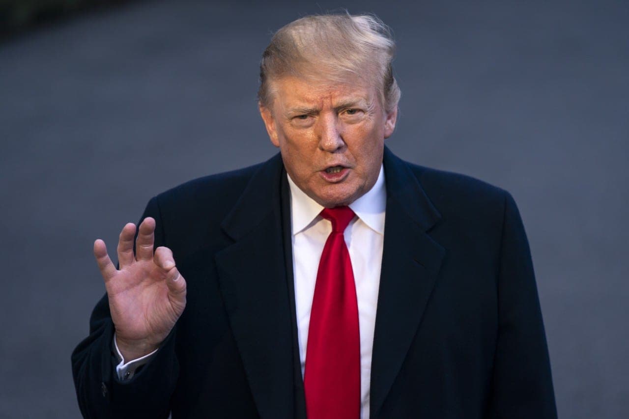Genderistinei ideologijai – smūgis „žemiau bambos“: D. Trumpas sustabdė „Amerikos balsą“