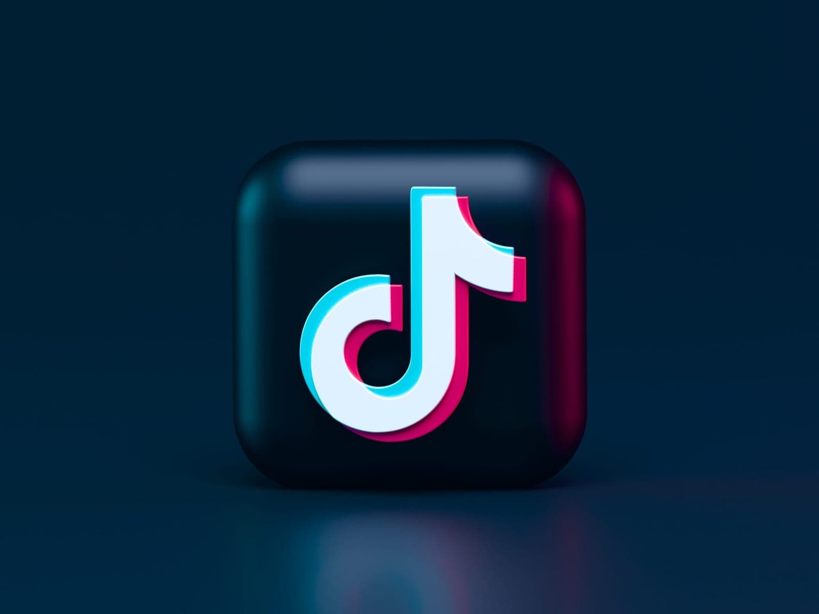 Paskelbti 2021-aisiais daugiausiai uždirbę „TikTok kūrėjai: už keliasdešimt sekundžių vaizdo įrašus gauna milijonus