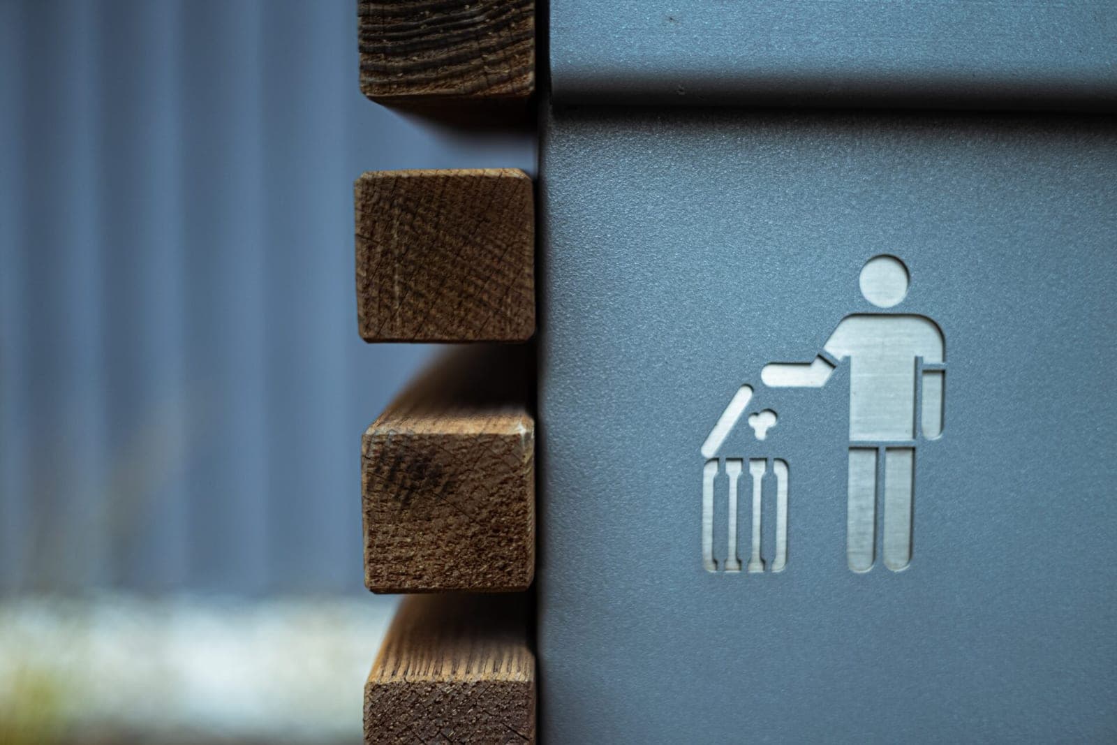 Už dvigubą gyventojų apmokestinimą ministrą padavė į teismą