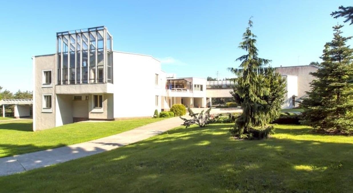 Po turto išgrobstymo skandalo „Auskoje“ dar likę paveikslai atiduoti Palangos kurorto muziejui