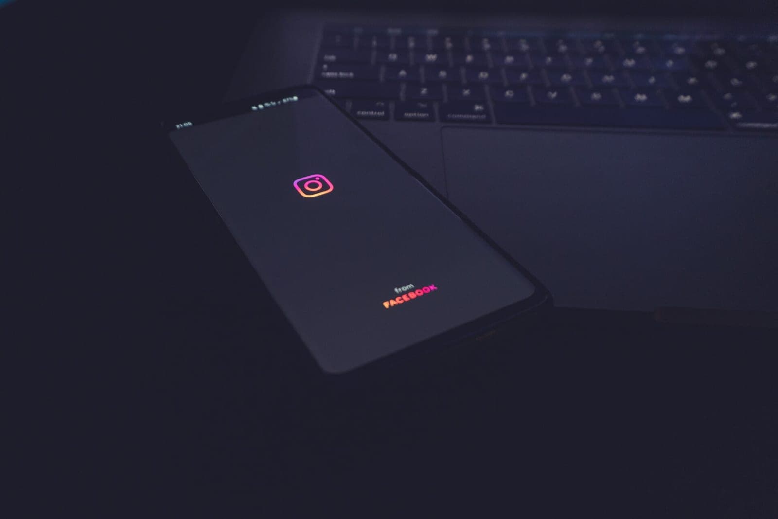 Didžioji mįslė: ar socialinė žiniasklaida gali paveikti karo eigą?