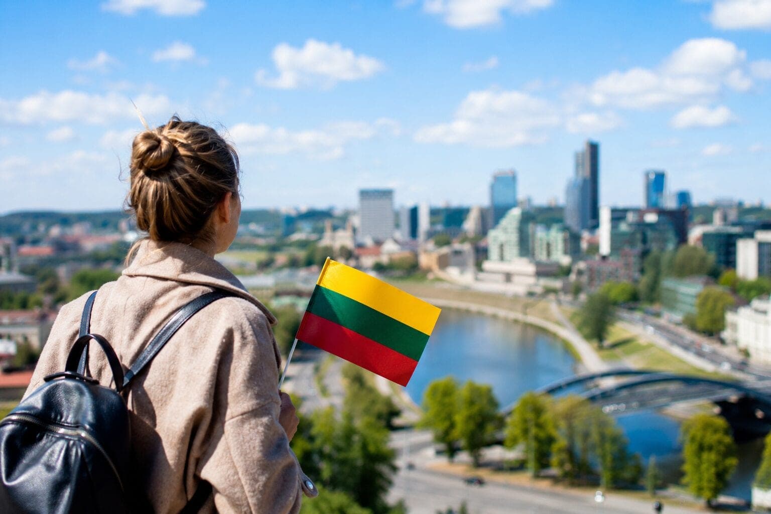 Nauja apklausa: 8 iš 10 lietuvių optimistiškai žvelgia į savo ateitį