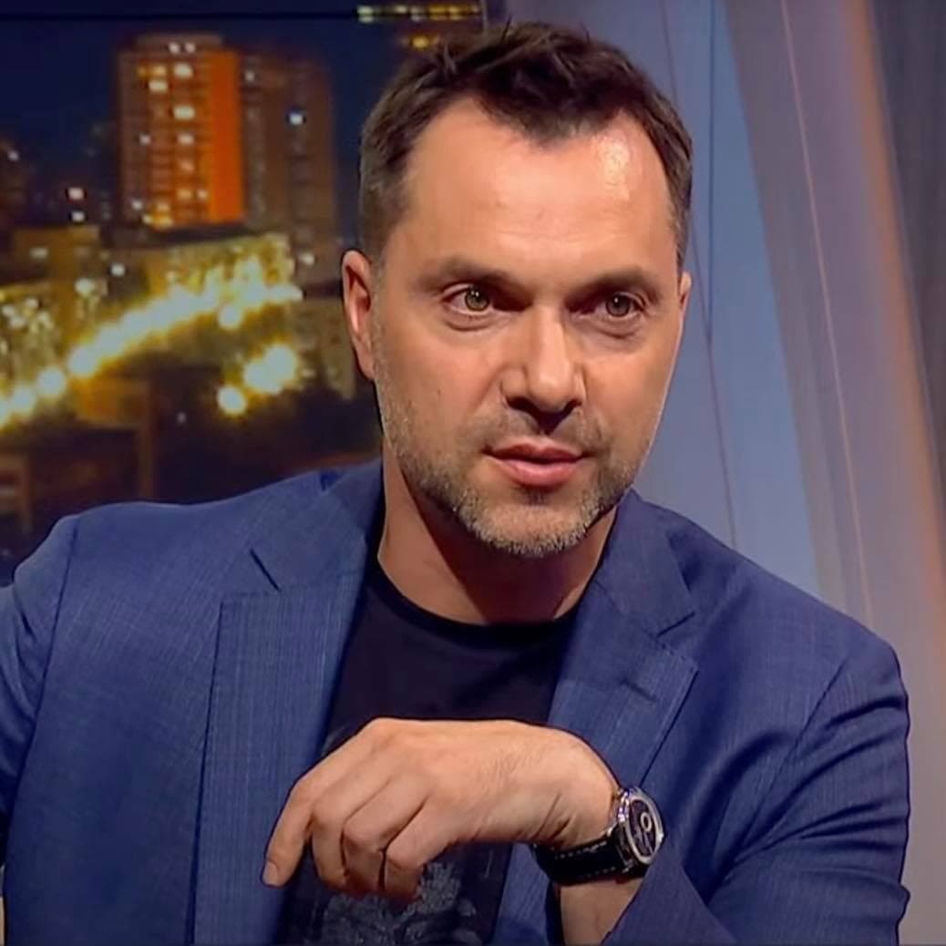 A. Arestovičius pradeda kampaniją: pristatė Ukrainai skirtą 14 punktų programą