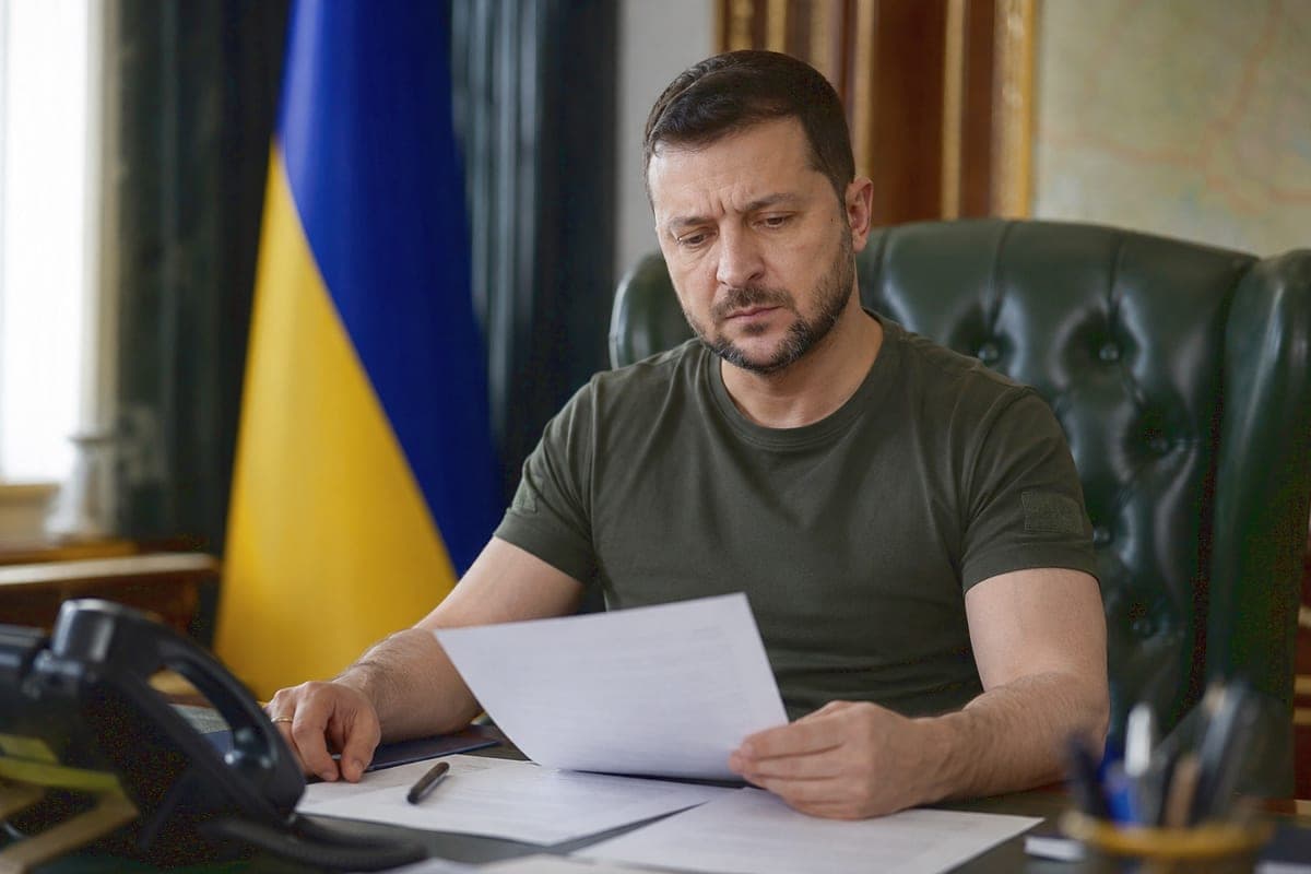 Volodymyras Zelenskis meta iššūkį Vladimirui Putinui: susitikime akis į akį arba karas tęsis