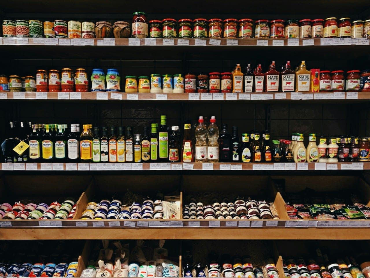Prieš įeinant į „Aldi“ parduotuvę – 12 eurų mokestis: „vėjams“ pasiduos ir Lietuva?