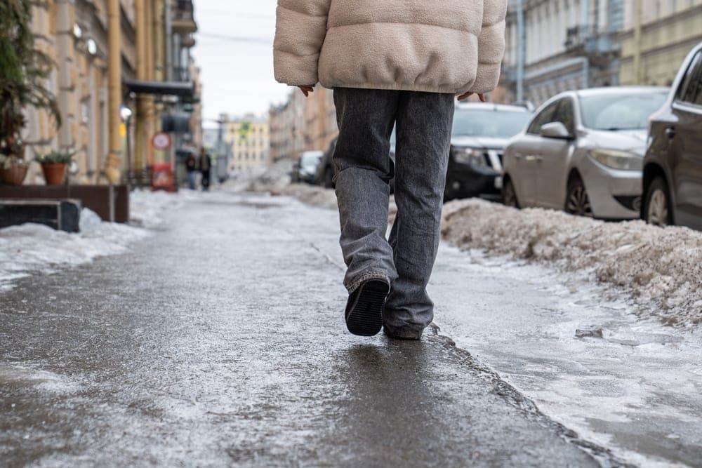 Aukso amžius bedarbiams baigiasi? Siūlo apkarpyti išmokas išeinantiems iš darbo savo noru