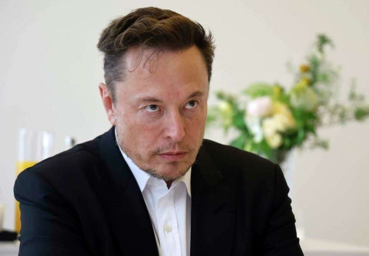 E. Muskas buria DOGE komandą: ieško genijų, dirbsiančių už dyką