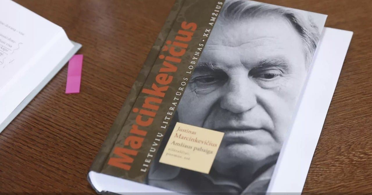 Aplink J. Marcinkevičių buriasi tauta: nuo valdžios išpuolių poetą gina visi