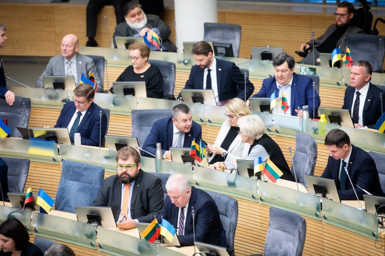Seimo projektas: kaip išimti milijoną ir nemokėti mokesčių