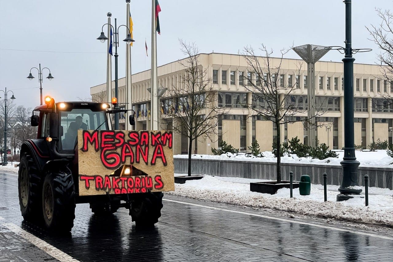 Vilniuje neregėtos spūstys: įsiutę ūkininkai šturmuoja gatves (NUOLAT PILDOMA)