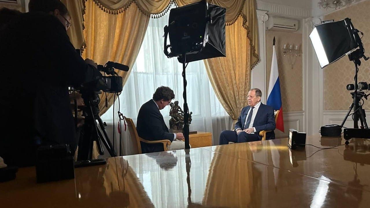 T. Carlsono ir S. Lavrovo interviu: ko kariaudama Ukrainoje siekia Rusija?