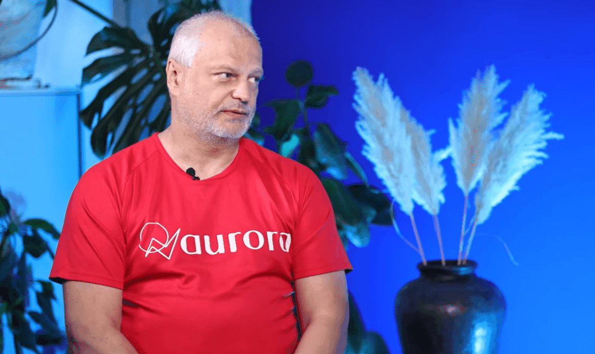 Basomis per sniegą ir balas: netradiciniai basakojo V. Aušros būdai nusiplauti pėdas