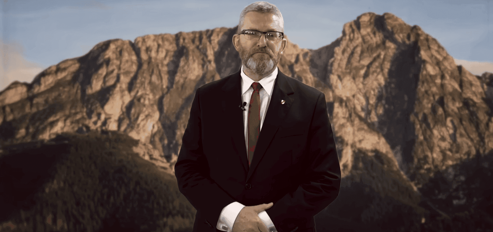 Kandidatas į Lenkijos prezidentus G. Braunas neteko Europos parlamentaro neliečiamybės