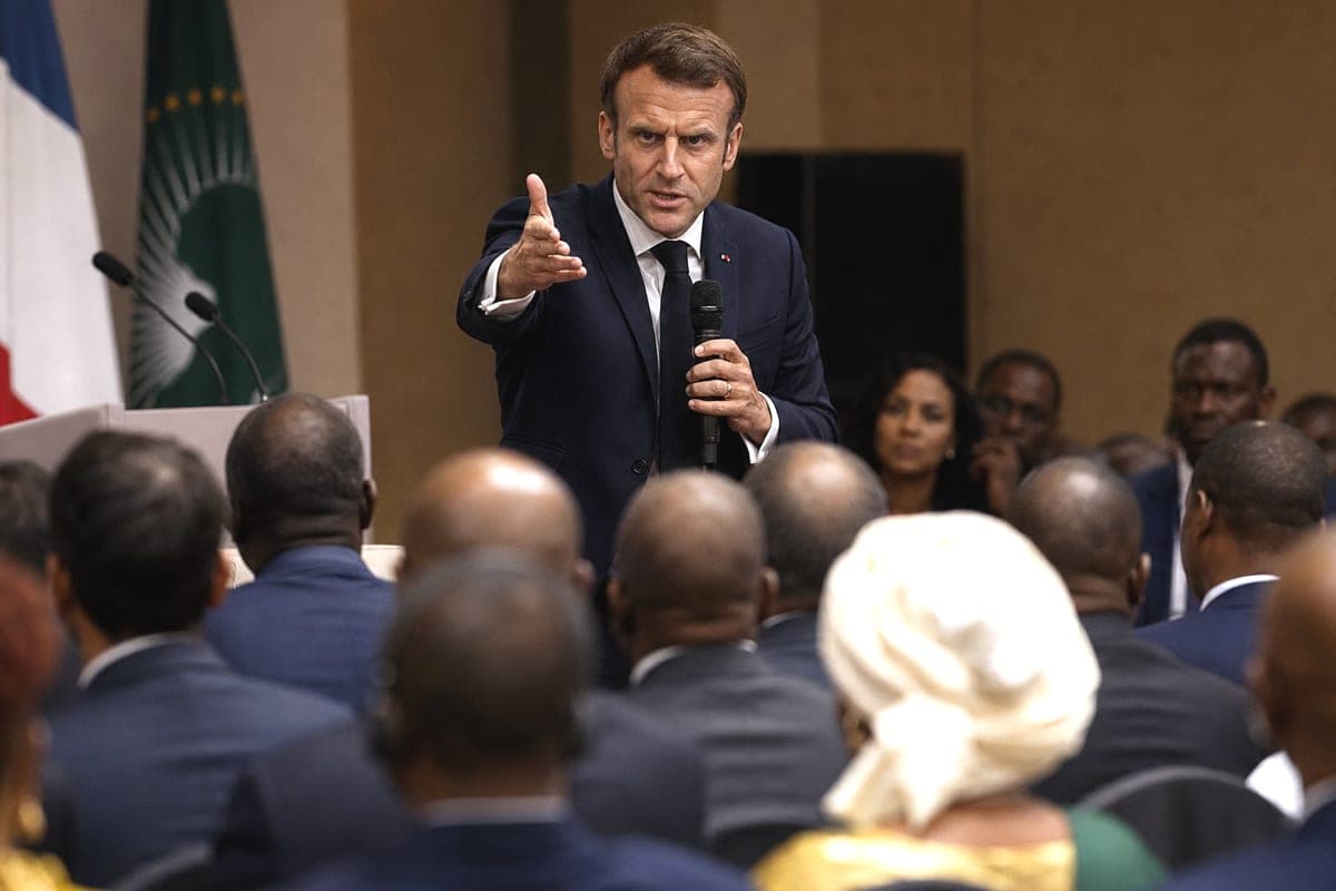 E. Macronas sulaukė kritikos po griežto pasisakymo Afrikos viršūnių susitikime Kenijoje