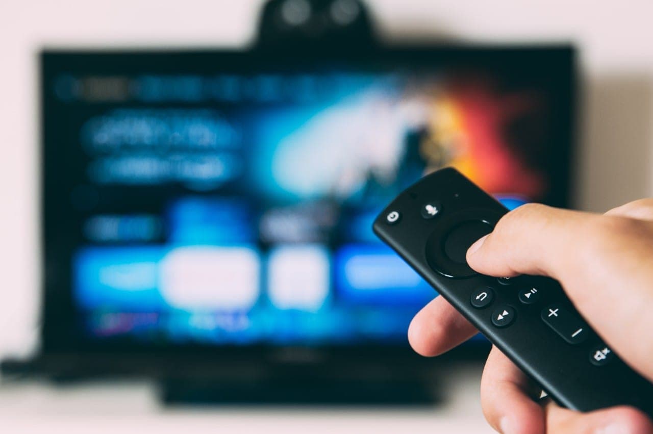 Prognozuoja, kad kitąmet reklamos išlaidų augimą lėtins infliacija ir neapibrėžtumas
