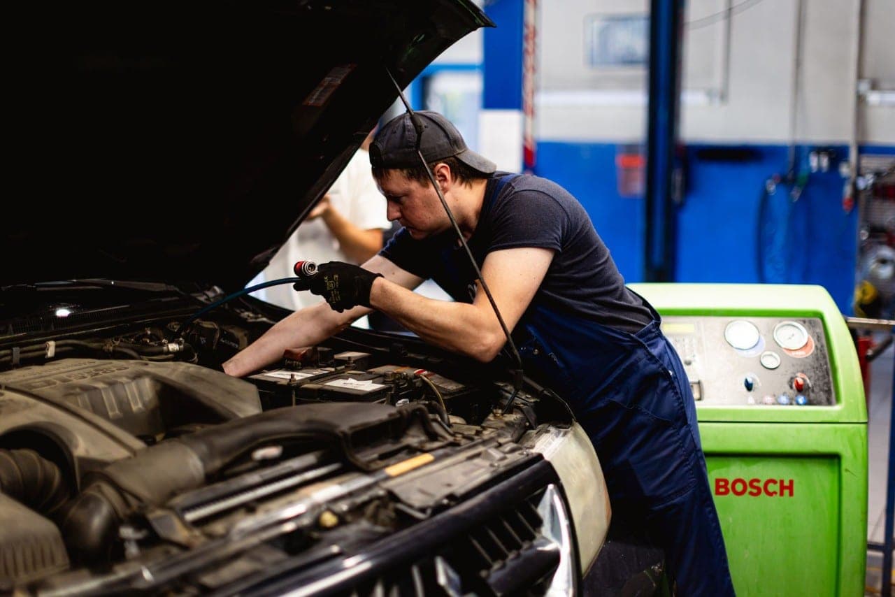Automobilio paruošimas žiemai - neapsiribokite tik "batų" keitimu
