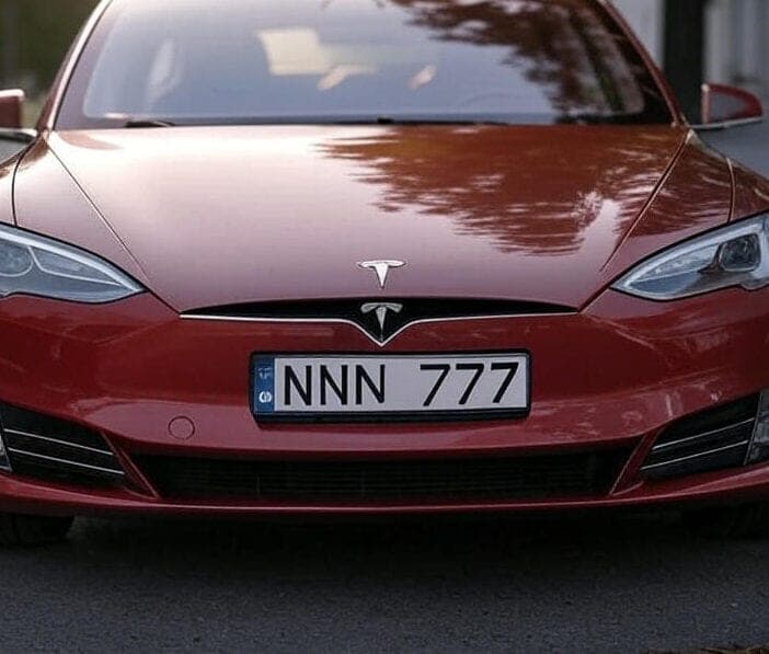 Nyderlanduose pirmoji Europoje žalia šviesa „Tesla“ FSD sistemos bandymams