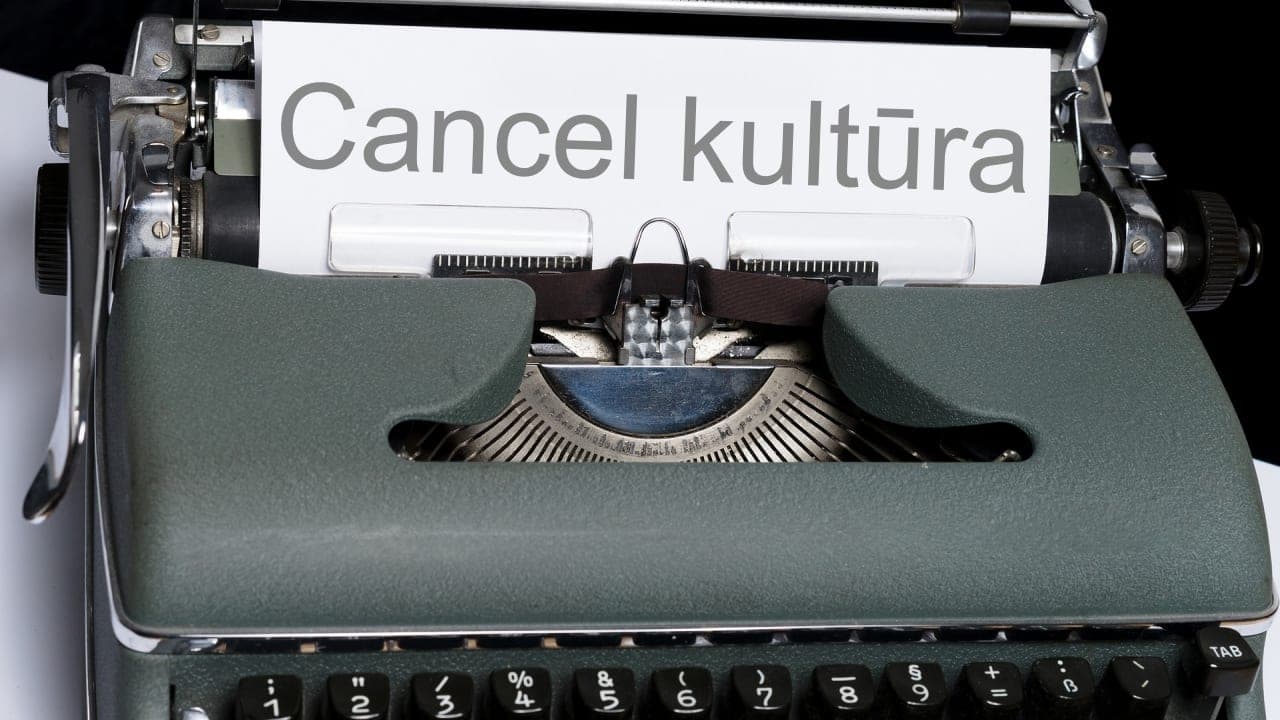 „Cancel“ kultūra: renkamės tik sau palankias nuomones