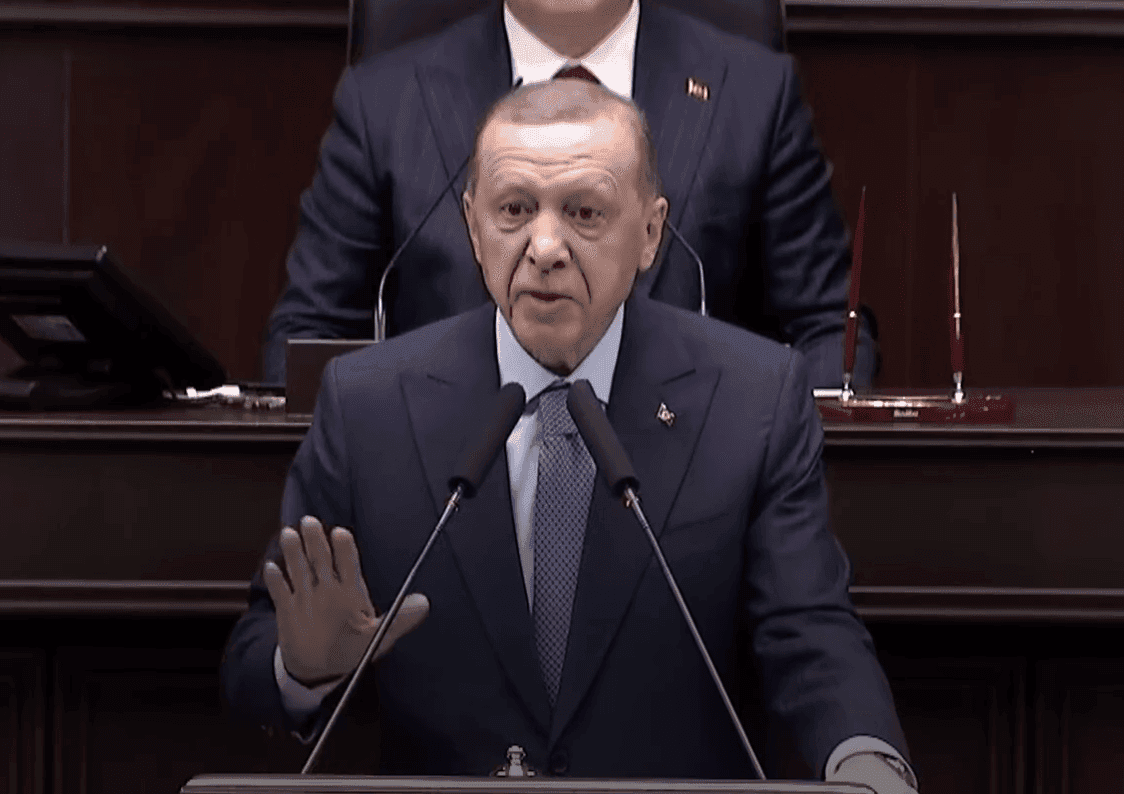 Iranas atakuoja JAV objektus regione, bet Turkijos neliečia – kodėl?