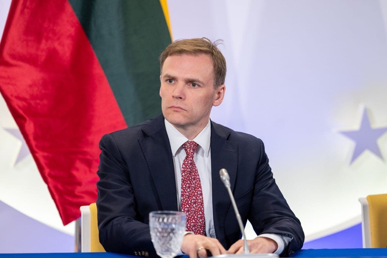 Konservatoriai dėl siūlymo stabdyti antrojo jūrinio vėjo parko konkursą kreipėsi į STT