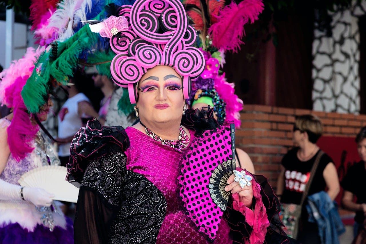 Tenesio valstijos miestas viešosiose bibliotekose draudžia LGBTQ knygas ir „Drag Queen“ šou