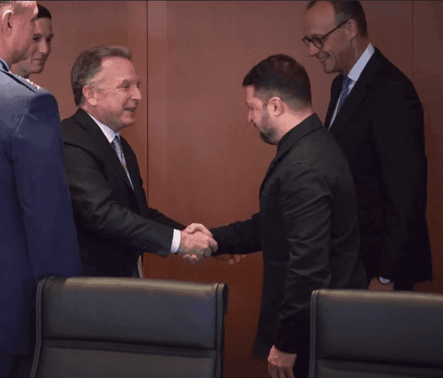 Derybos dėl karo Ukrainoje pabaigos – finišo tiesioji ar dar viena iliuzija?