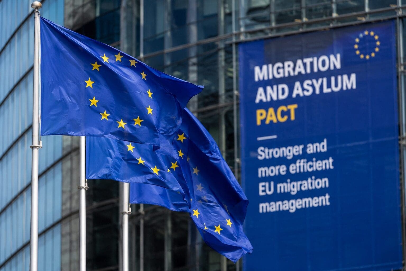 Po ilgų ginčų – istorinis sprendimas: visoje ES įsigaliojo Migracijos paktas