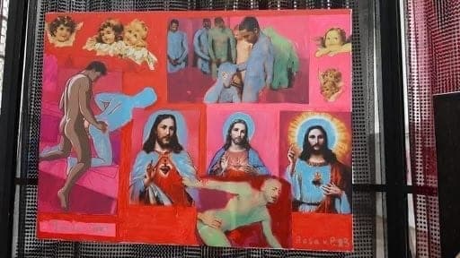 Bažnyčioje atidaryta paroda, kupina pornografinių vaizdų
