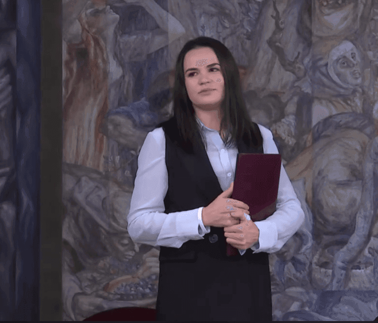 Lietuva mažina Cichanouskajos apsaugą, T. Tomilinas piktinasi: „Šūvis į koją“