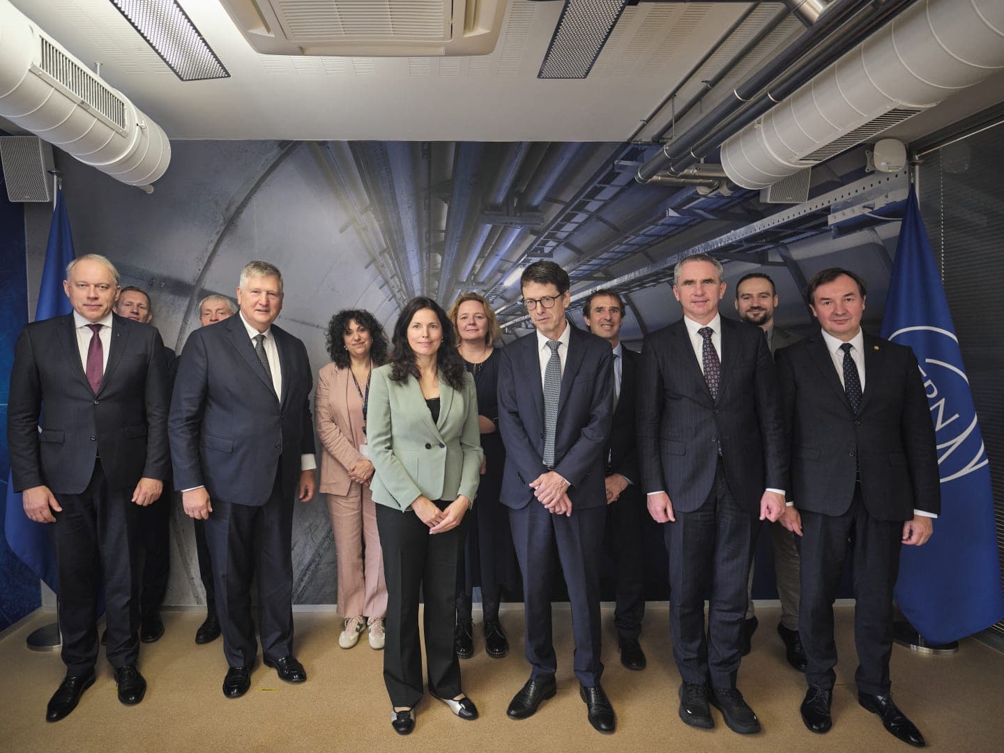 Lietuvos universitetai pasirašė sutartį su CERN dėl Ateities hadronų greitintuvo projekto
