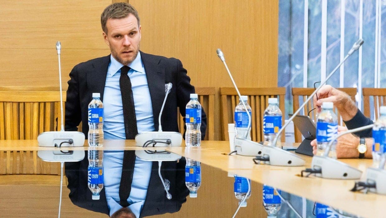 Lietuva vėl lenda „po tanku“? Pasak G. Landsbergio, Lietuvai reikia galios strategijos