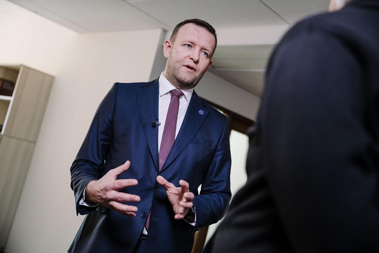 Estų politikai teigia, kad žmonės pasirengę mokėti didesnius mokesčius