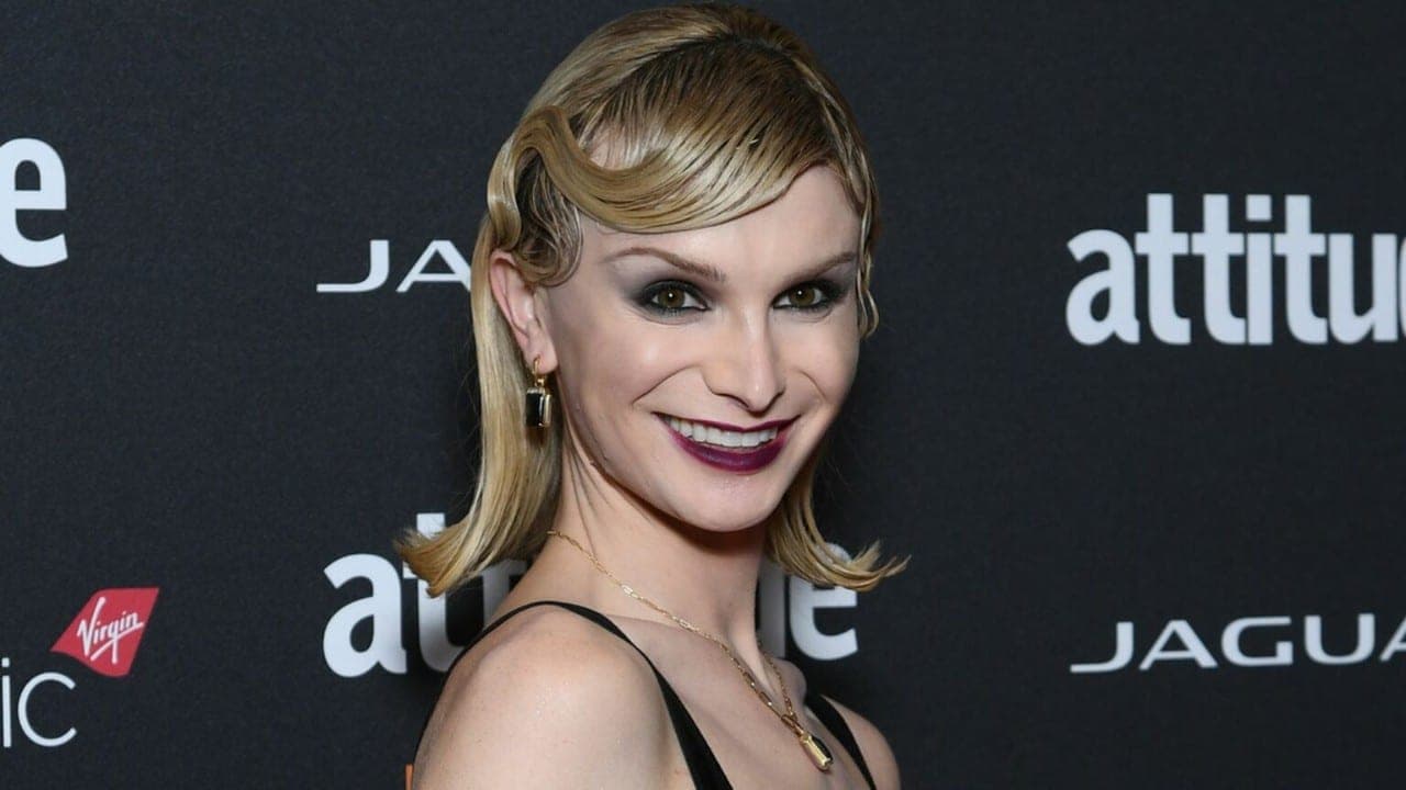 Psichozė tęsiasi: metų moters nominacija atiteko vyrui