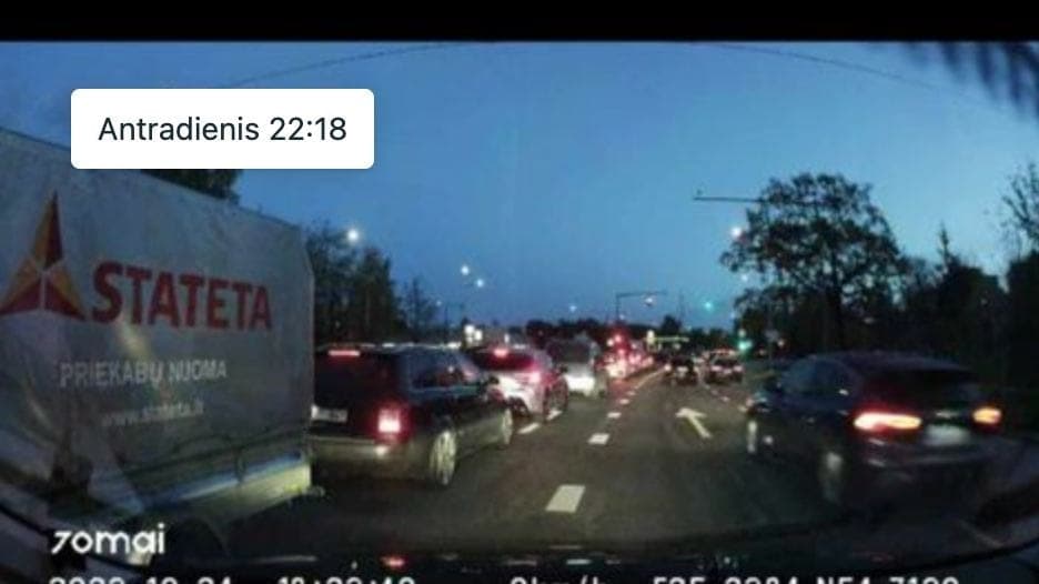 Kartais visai gerai iš naujo atsiversti Kelių eismo taisykles