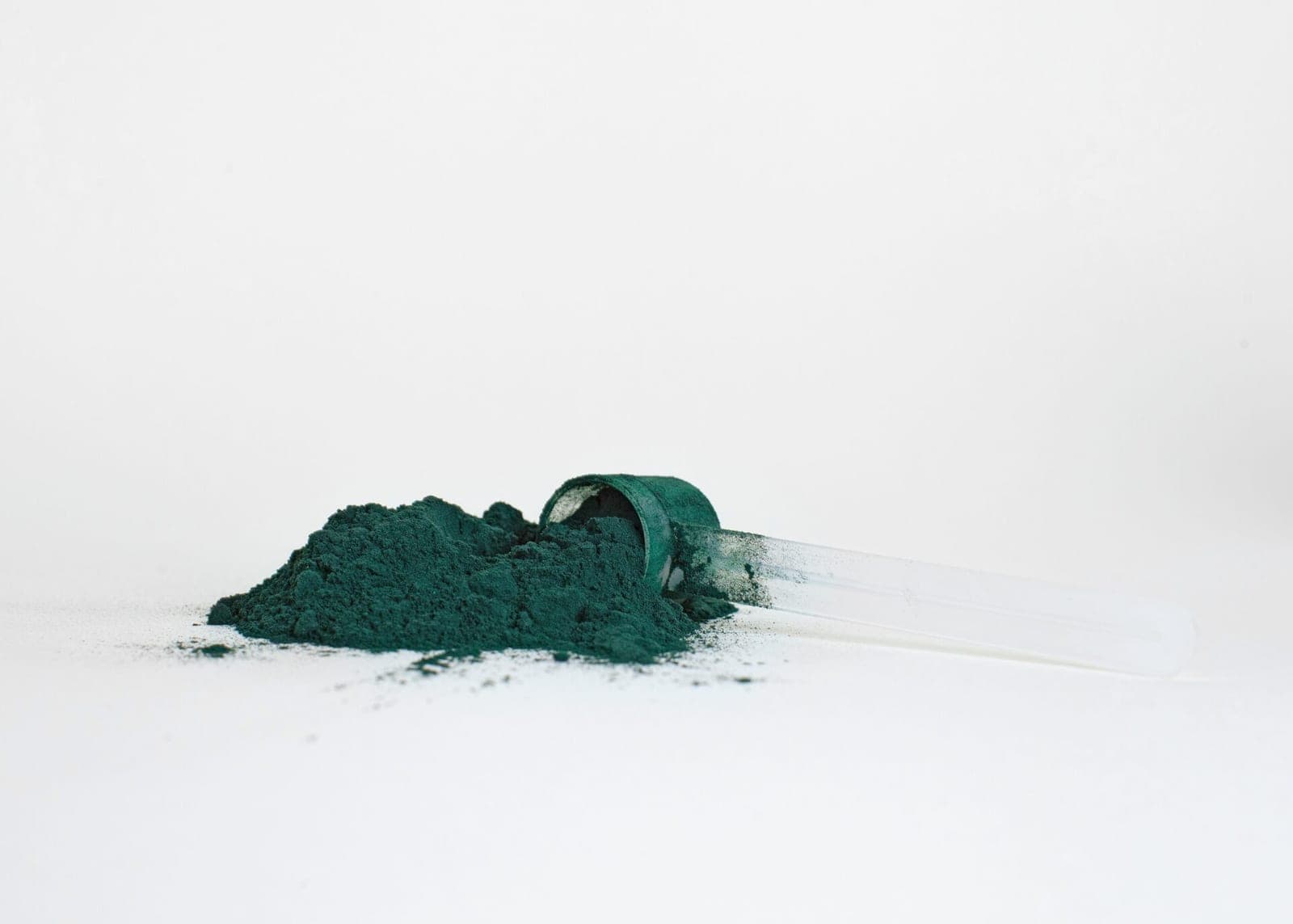 Spirulina – super maistas: kaip vartoti, kuo naudinga ir ar saugu?