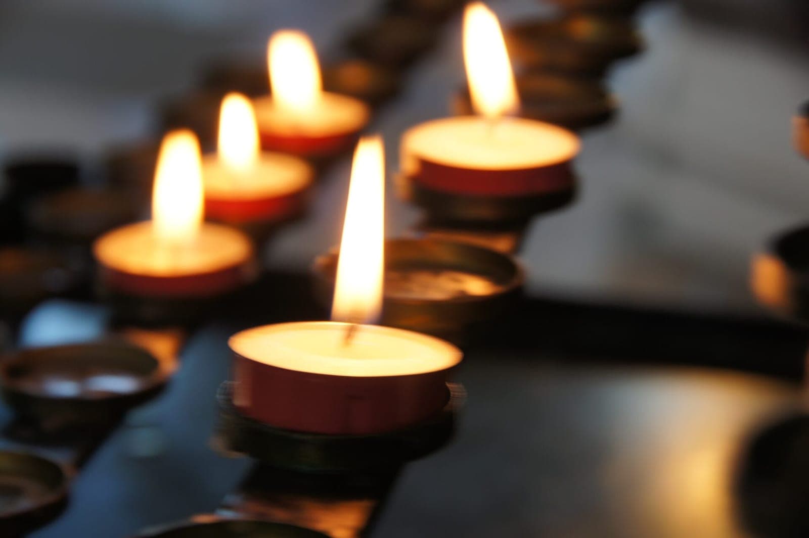 Besikeičiančios laidotuvių tradicijos byloja apie mąstymo pokyčius, kurie reiškia nebūtinai poslinkį į gerąją pusę