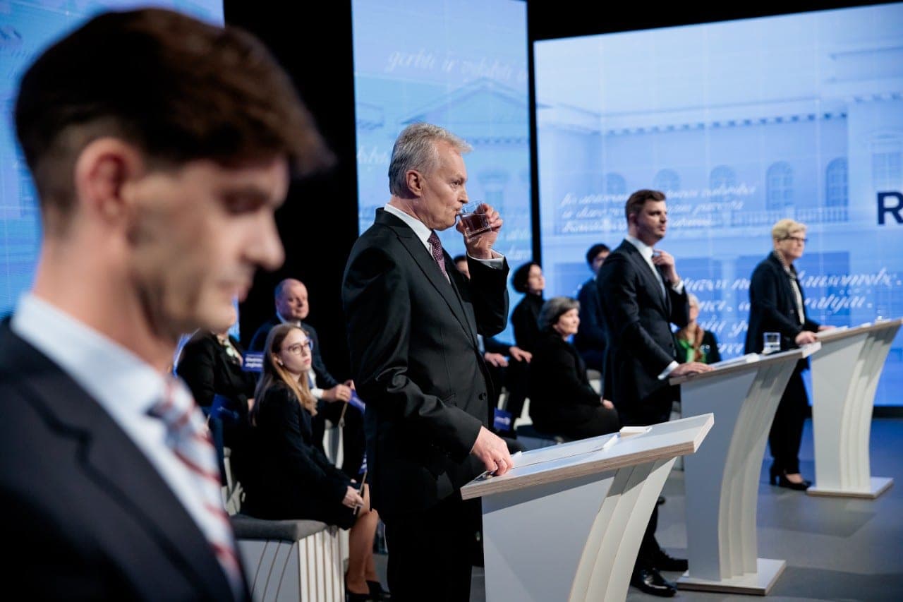 Reitingai: staigiai krenta G. Nausėdos populiarumas, auga I. Vėgėlės rėmėjų gretos