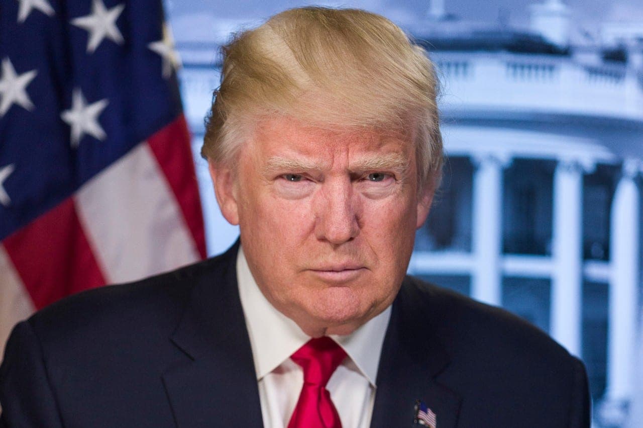 D. Trumpas ragina nepasiduoti kovidiniams tironams