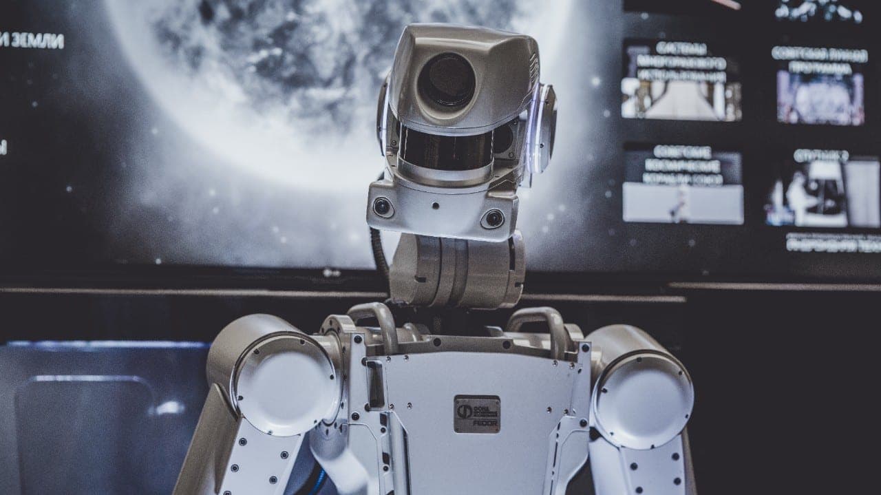 Australijos kariuomenė į darbą paleidžia šunis-robotus