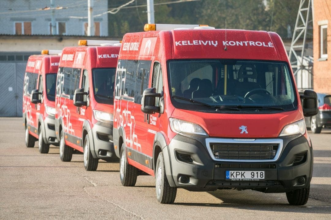 Vietoje baudų už važiavimą „zuikiu“, vilniečiams atsiranda galimybė įsigyti kontrolės bilietą