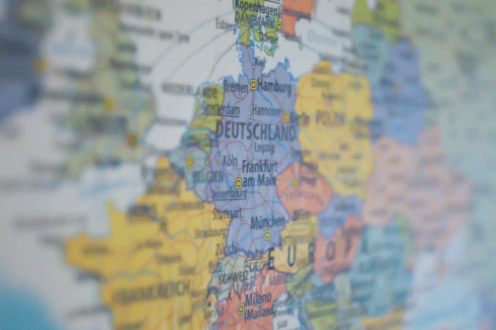 „Eurovizijos” scena: vieta, kurioje kovoja ne muzika, o politinės ideologijos