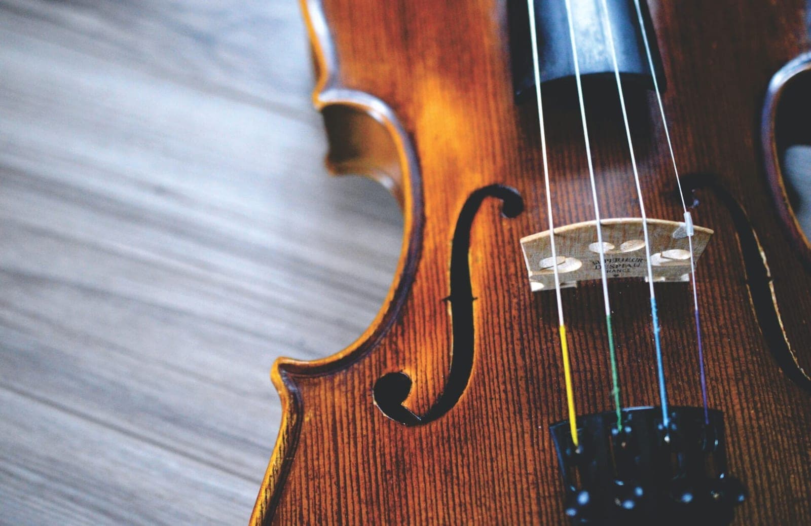Nenuginčijama muzikos nauda: padeda valdyti stresą, mažina skausmą, gerina miegą