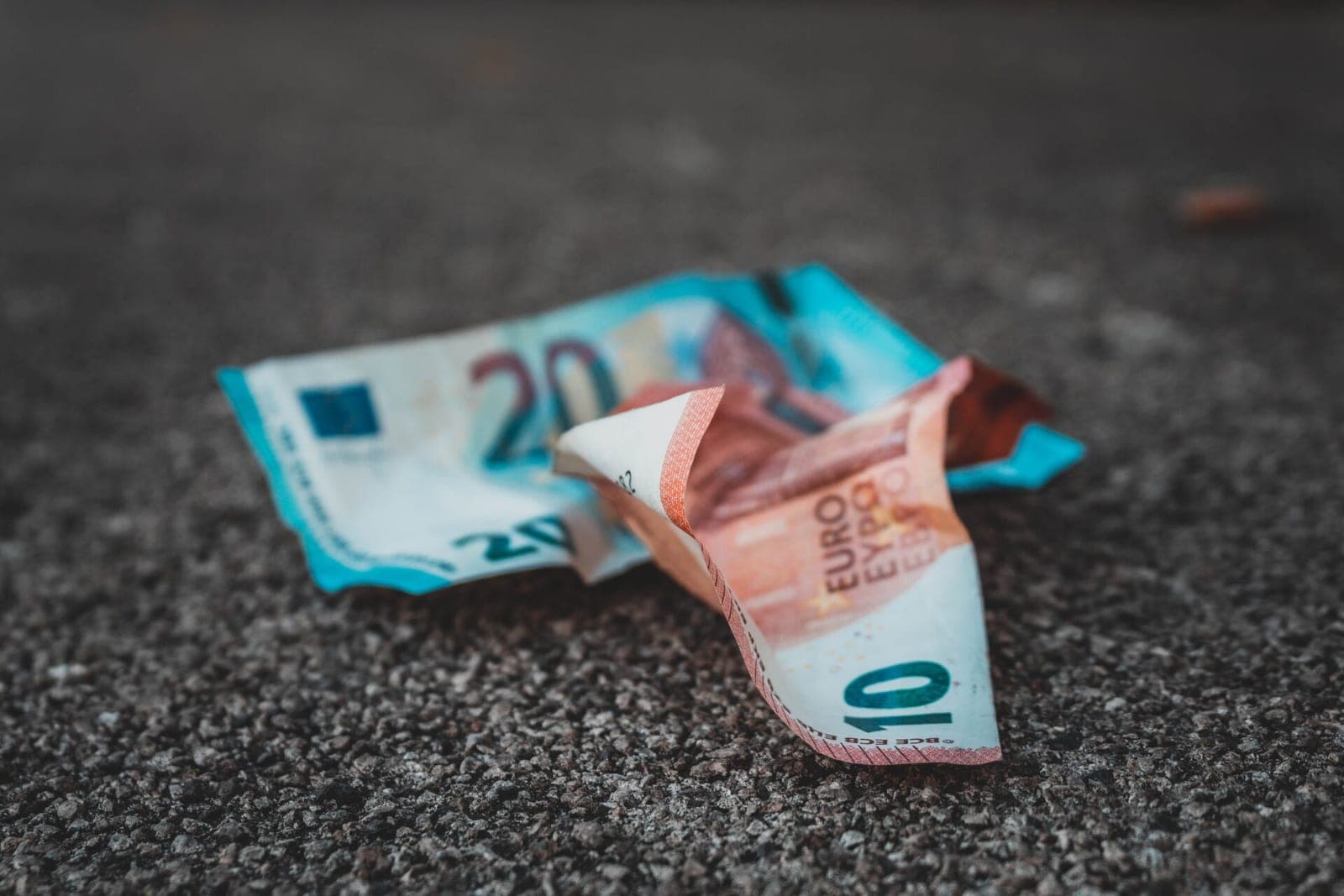 Infliacija auga, bet augs ir atlyginimai: ar tikrai?