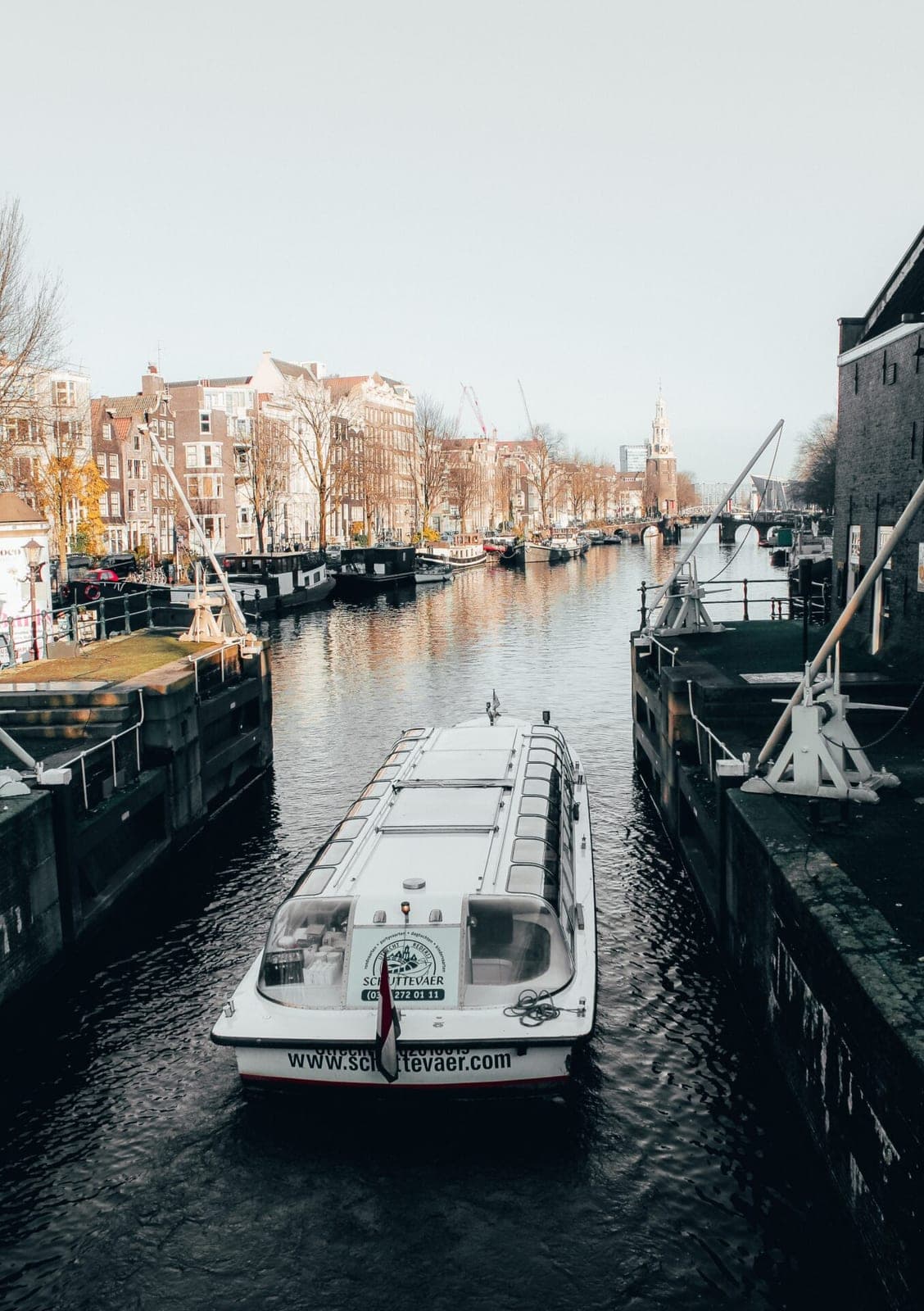 Robotai: Amsterdamas išbandė savarankiškai judančius elektrinius laivus